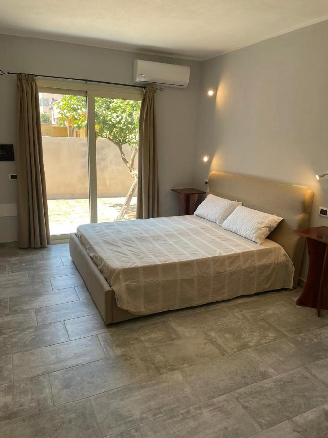 Casa Camere Pistis Assemini Eksteriør bilde